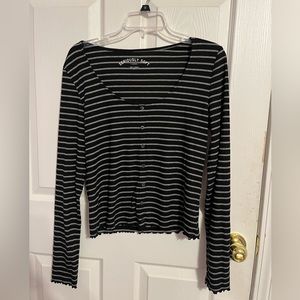 aero cropped long sleeve